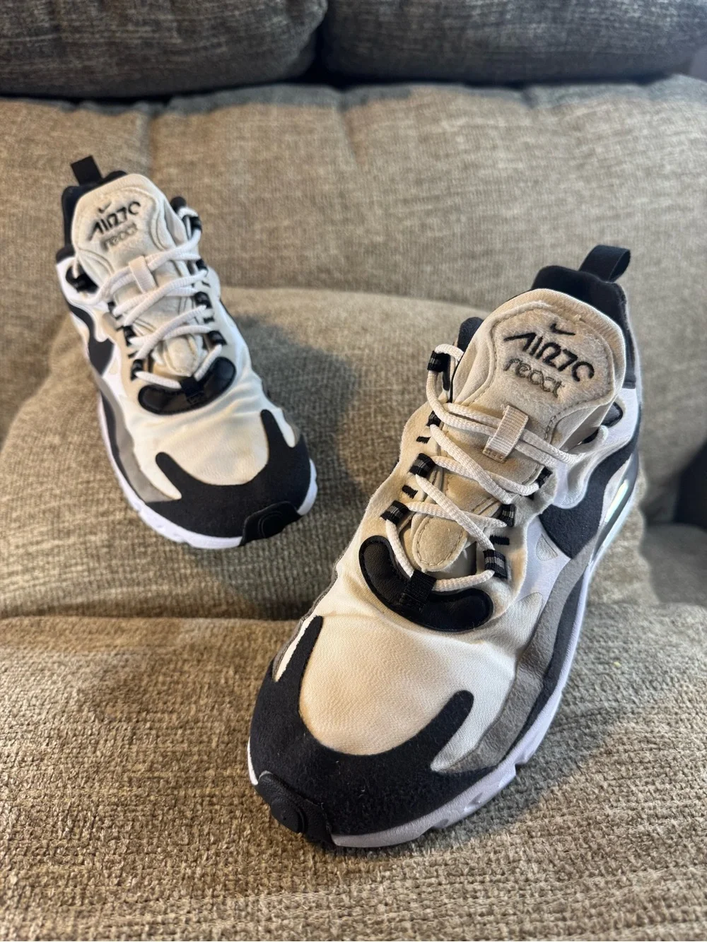 Nike Air Max 270 React Men’s Oreo Sneakers CT1264-101 Size 7